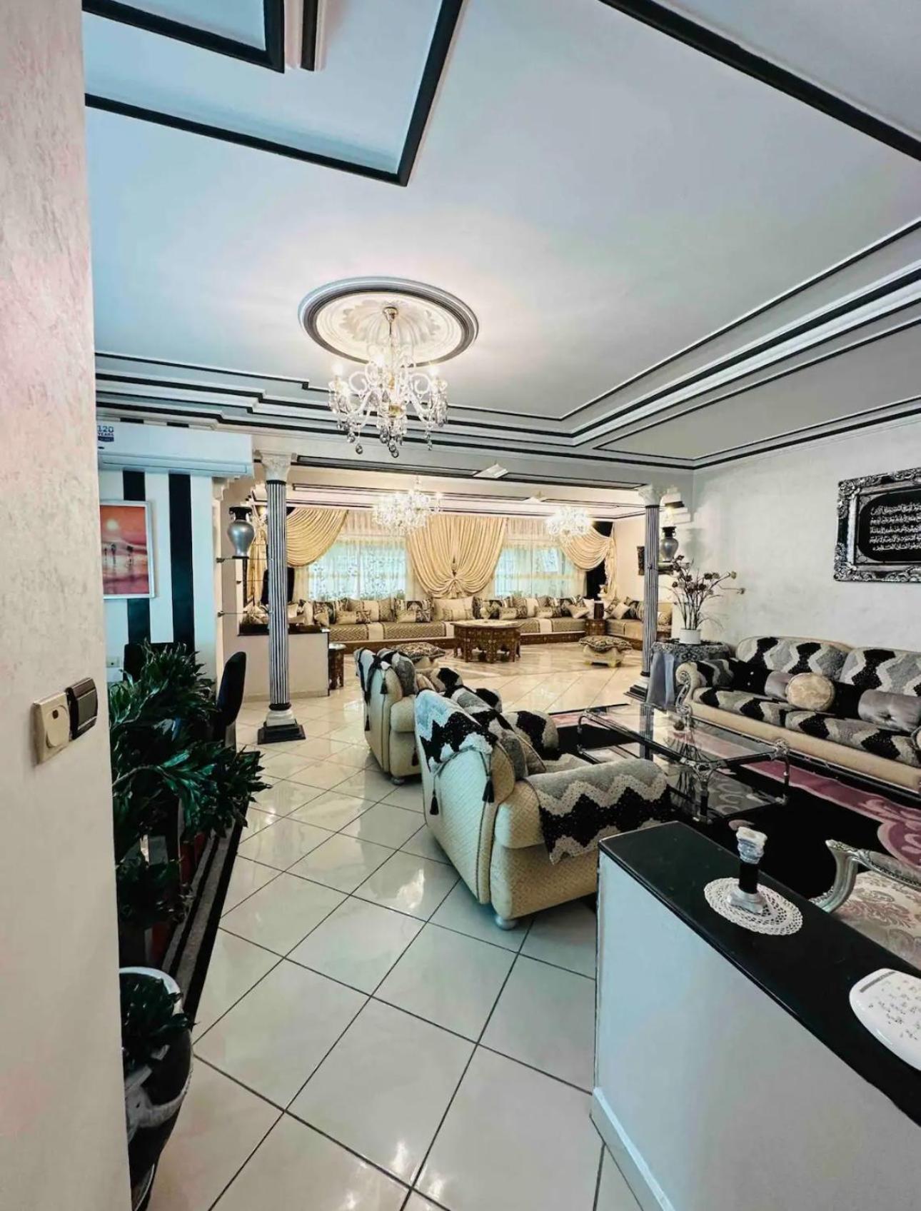 Appartement Cozy & Lxurious In The Center & Wifi Tanger